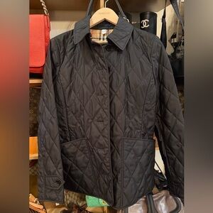 New Burberry Black Quilted Puffer Jacket women’s XL can be unisex